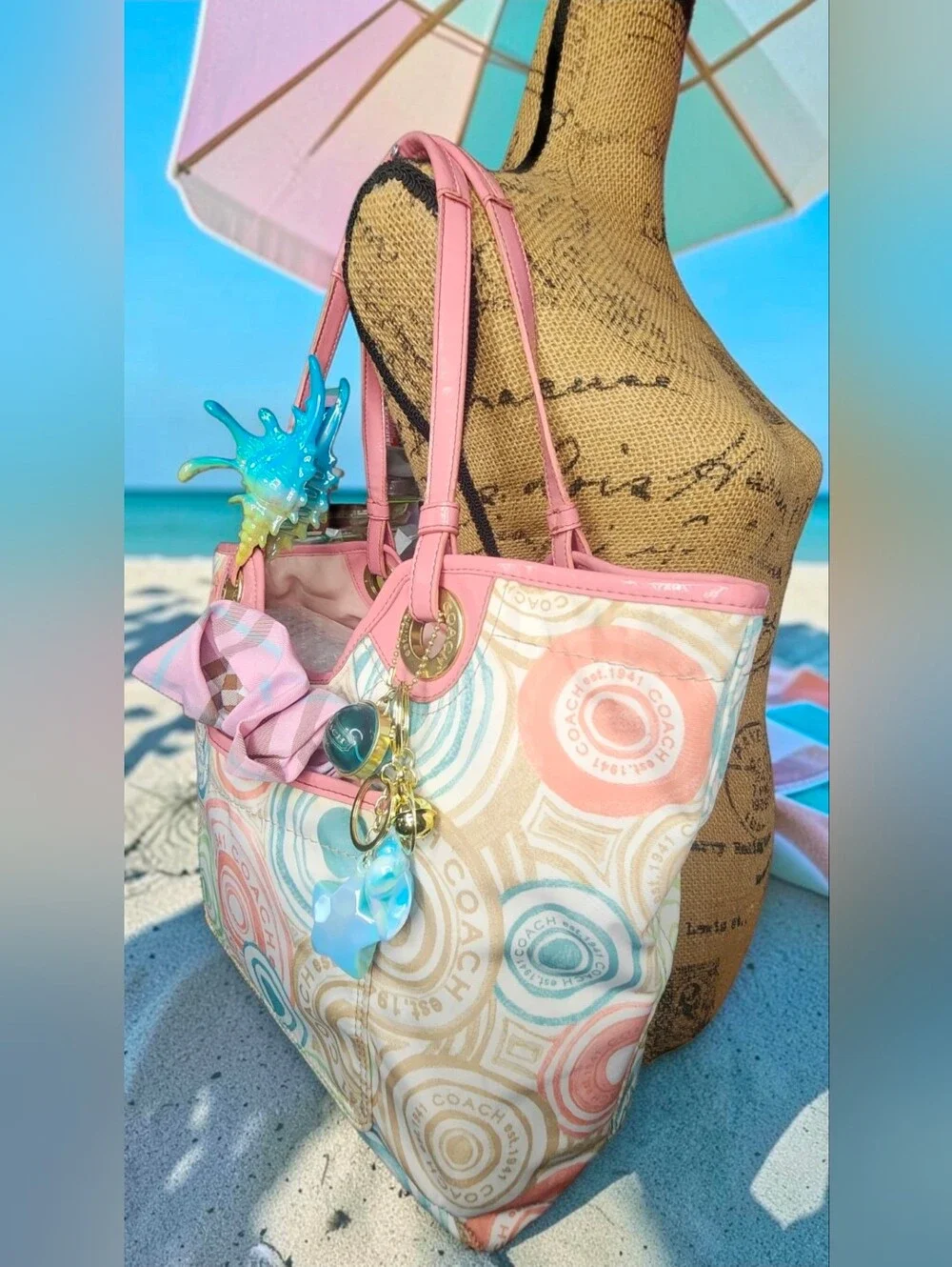 Vintage Coach Signature 